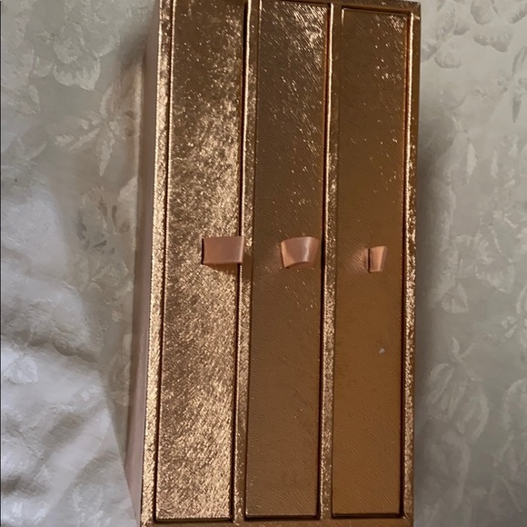 Anastasia Beverly Hills palette vault